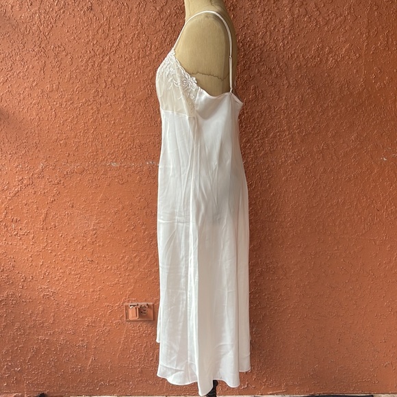 Alexandra Nicole - Picture 4 of 6